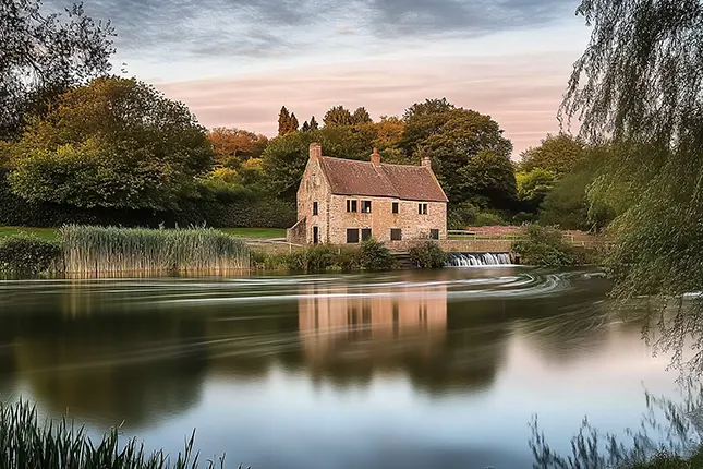 Sturminster Newton Tranquillity Along the River